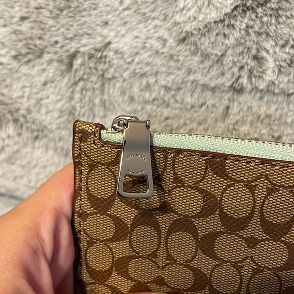 Host Pick 4/26🎉🎊 Coach Slim Pouch - Picture 6 of 8